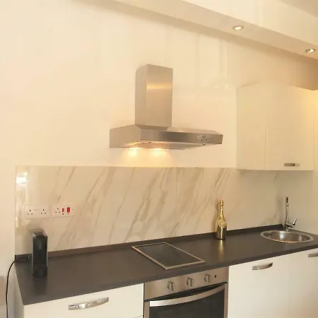 With Balconies And Country Views Appartement Mellieħa